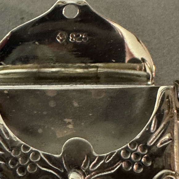 Vintage Style Silver 925 Stamp Envelope Charm - Picture 6 of 10